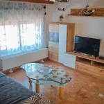 44 Apartmán *